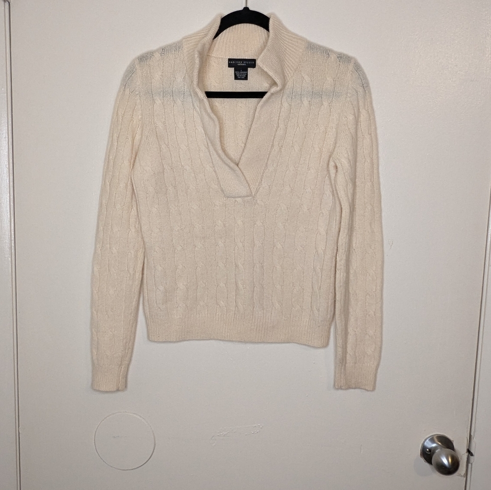 White cashmere sweater size medium
